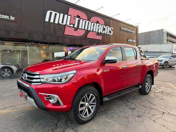 TOYOTA HILUX 2.8 SRX 4X4 CD 16V DIESEL 4P AUTOMÁTICO TOYOTA HILUX 2.8 SRX 4X4 CD 16V DIESEL 4P AUTOMÁTICO